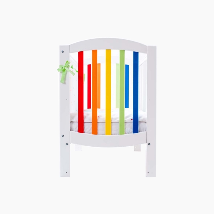 patut bebe cu zabrele colorate